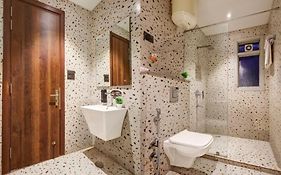 Hotel Preet Inn 05 Mints Walking Distance Nizamuddin Railway Station